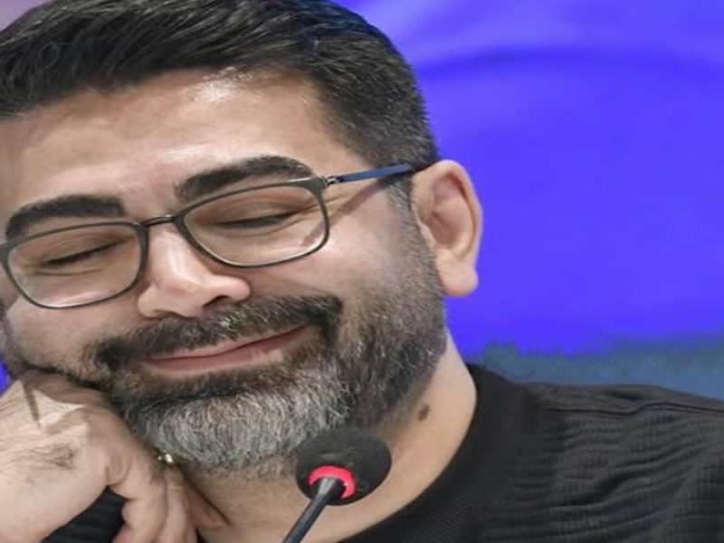 عکس جنجالی و جدید «فرزاد حسنی» در برنامه جیرانی