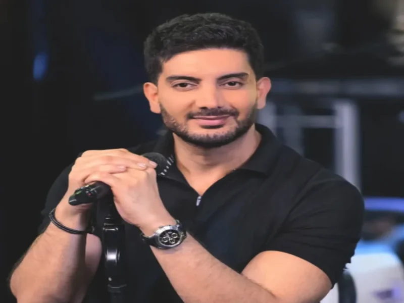استایل جذاب و دیدنی "فرزاد فرزین" در اکران فیلم پروین در کنار هنرمندان