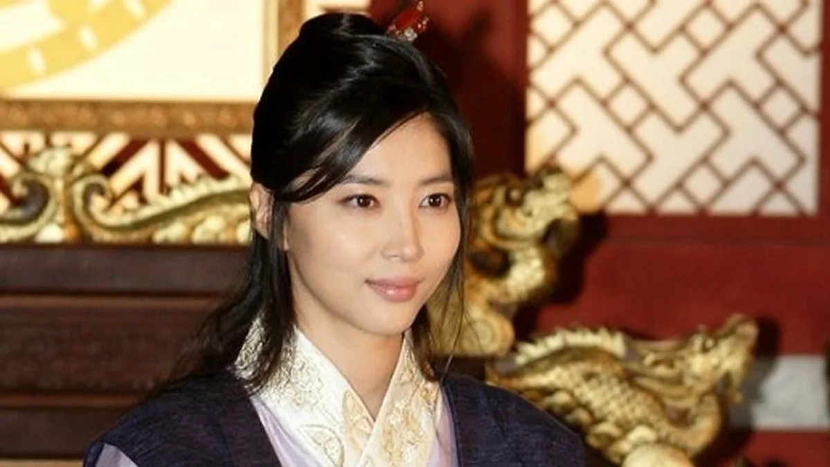 تغییر چهره «فرمانده هیاپ» در سریال امپراتور بادها در کنار پسر نوجوانش