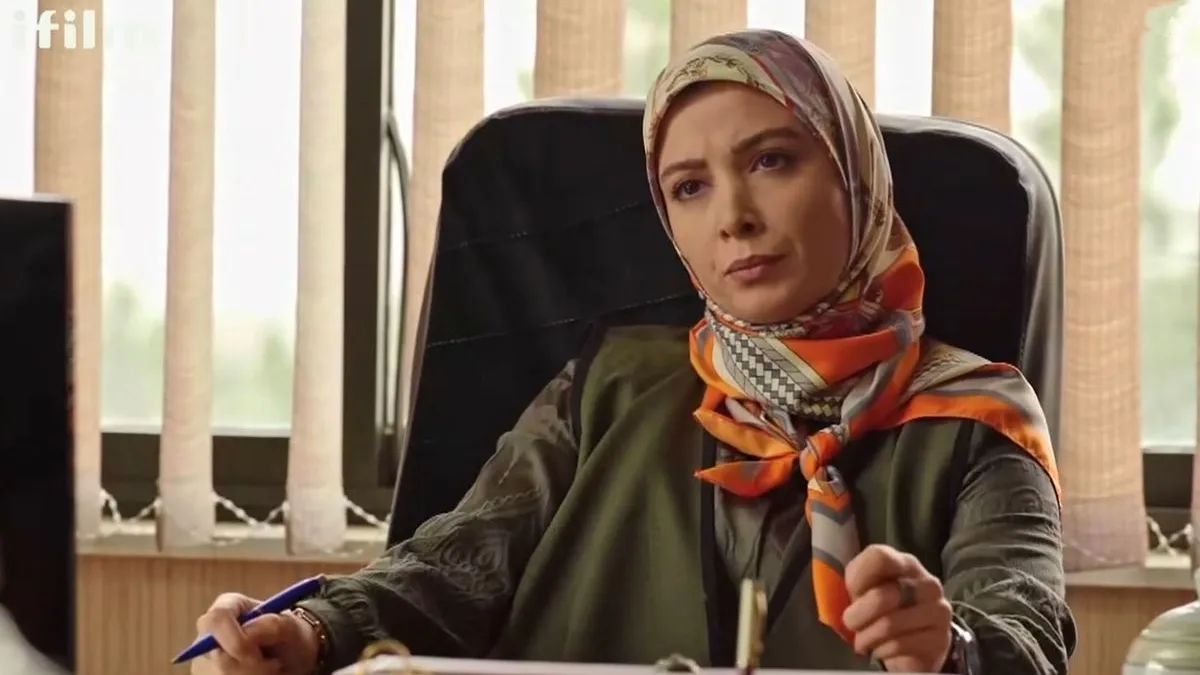 چهره «تینا وصال» قبل از میکآپ در اتاق گریم سریال بچهمهندس