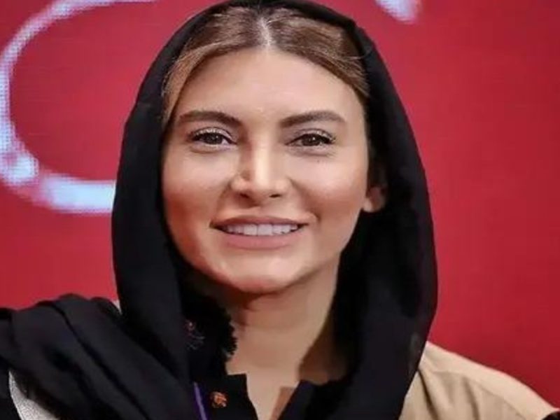 عکس خصوصی و جنجالی «فریبا نادری» با پوشش خاص