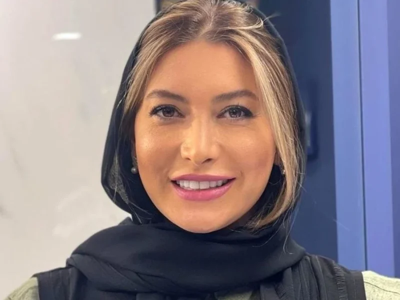 فریبا نادری در کنسرت؛ پیراهن گل‌گلی