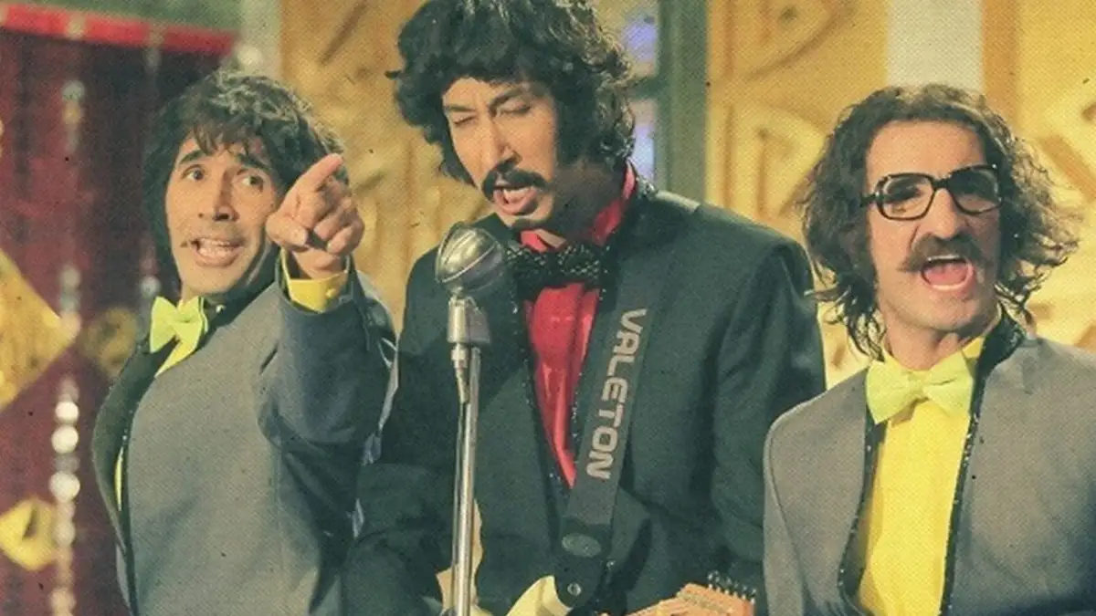 نگاهی به استایل دهه ۶۰ فیلم فسیل؛ بهرام افشاری،الناز حبیبی