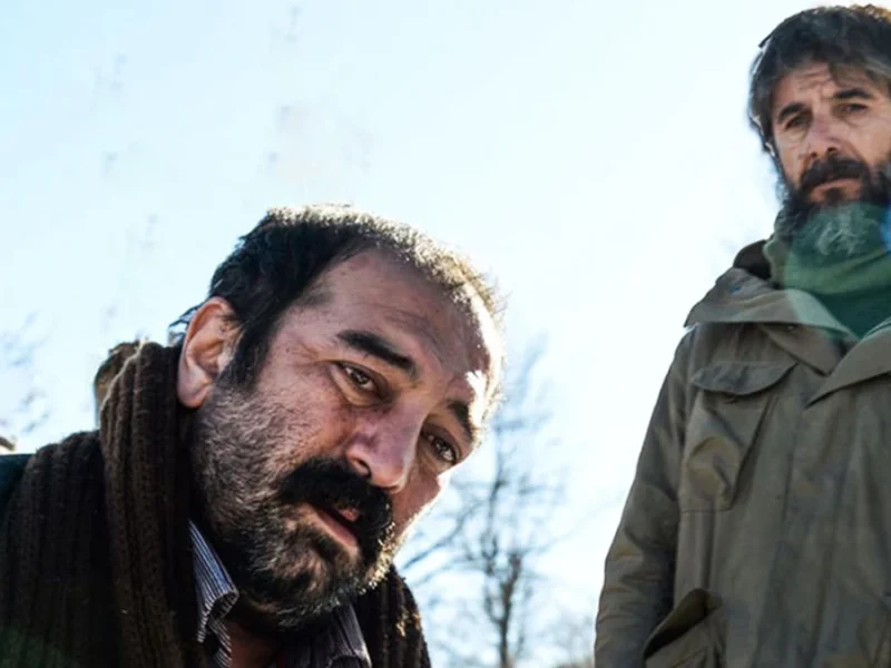 استایل خاص امین حیایی و لادن مستوفی بازیگر فیلم برف آخر