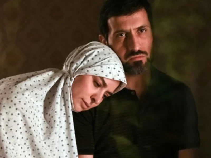 فیلم صیاد درباره فرمانده شهید ارتش با هنرنمایی علی سرابی و مارال بنی‌ آدم