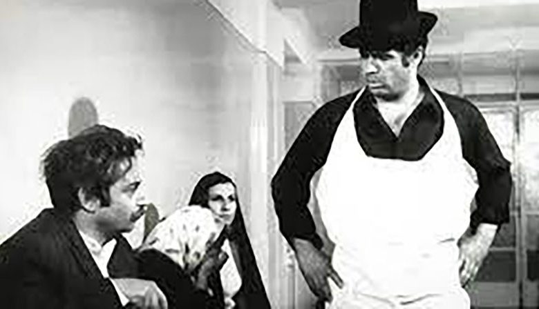 تاریخ وبگردی | تصویری از داش مشتی «ناصر ملک مطیعی و بهروز وثوقی» در پشت صحنه قیصر در سال ۱۳۴۸