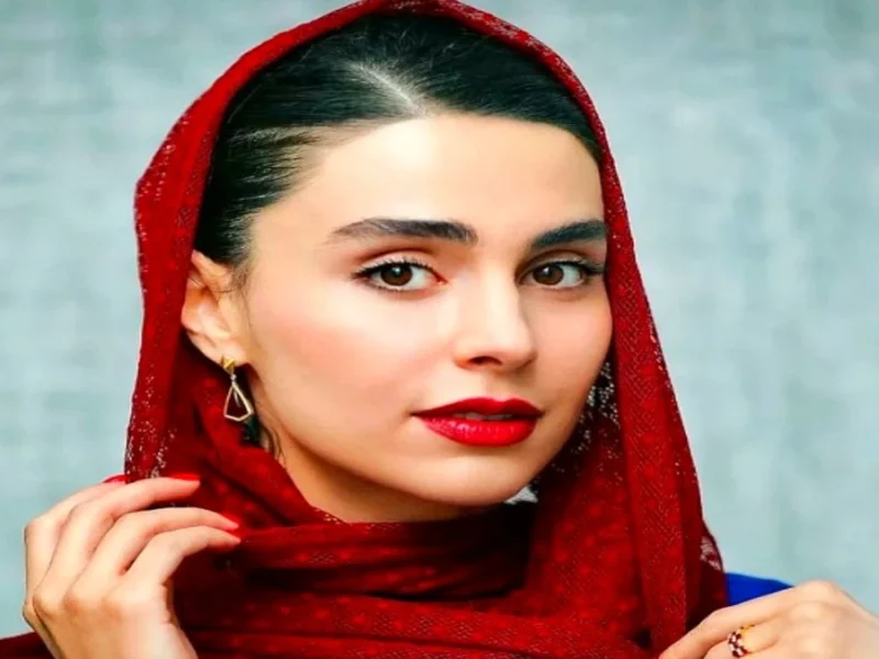 چهره جذاب و خاص لاله مرزبان و امین حیایی در 31 و 54 سالگی