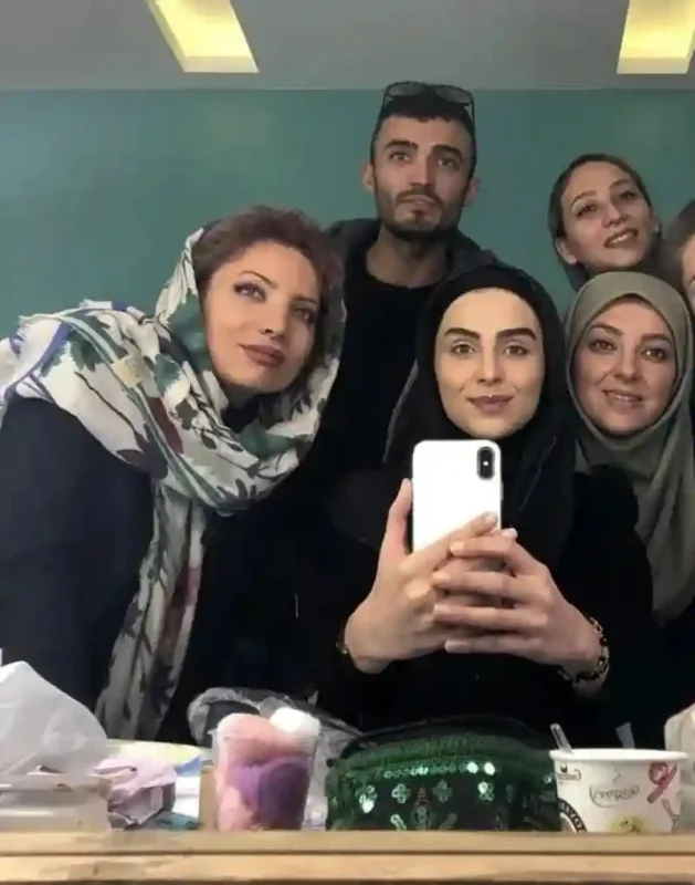 لالهمرزبان 11