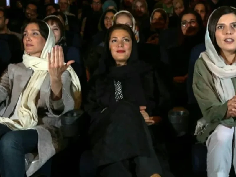 خبر روز | تغییر باورنکردنی «لیلا حاتمی» در دهه 50 سالگی 1 تغییر باورنکردنی «لیلا حاتمی» در دهه 50 سالگی