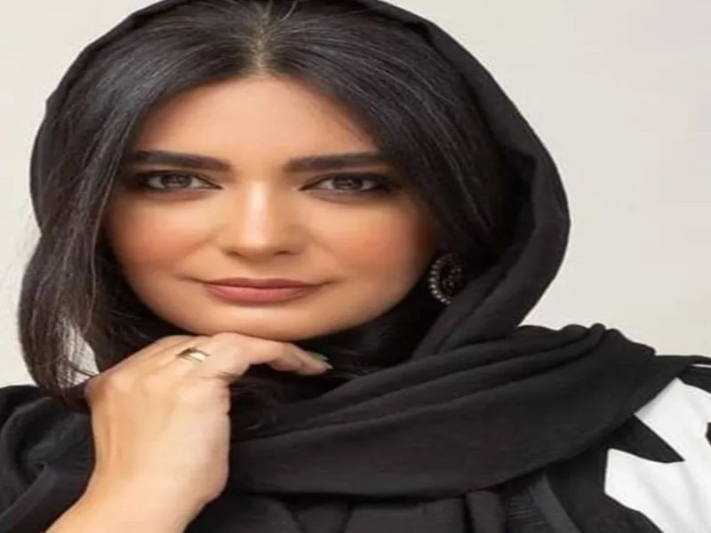 تصویر روز | تیپ و استایل جذاب پاییزی لیندا کیانی برای شب یلدا 5 تیپ جذاب پاییزی لیندا کیانی برای شب یلدا