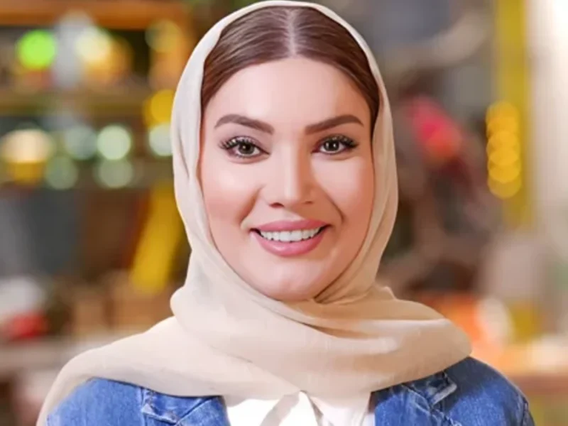 زیبایی طبیعی مادر شوهر متین ستوده در کنار پسرش