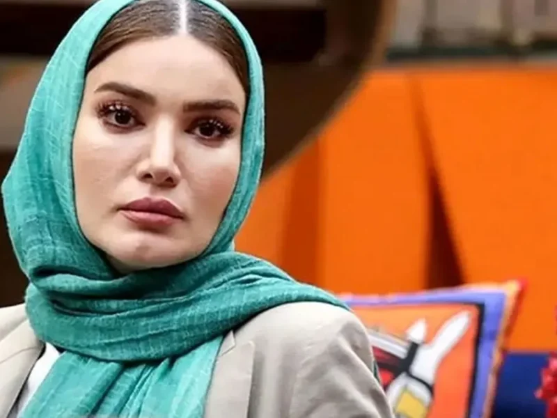 متین ستوده در کنار پدر کارمند بازنشسته صدا و سیما و مادر معلم شیک‌پوش