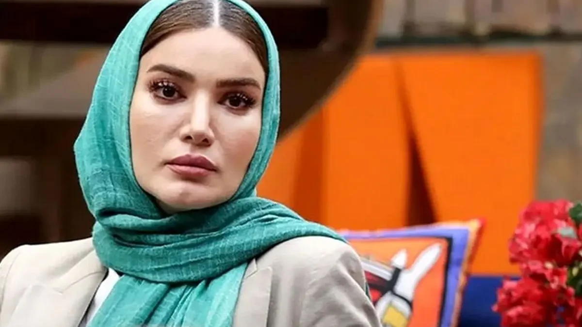 عکس شب یلدا ۱۴۰۴: سورپرایز متین ستوده تازه عروس سینما در شب یلدا با یک هدیه خاص