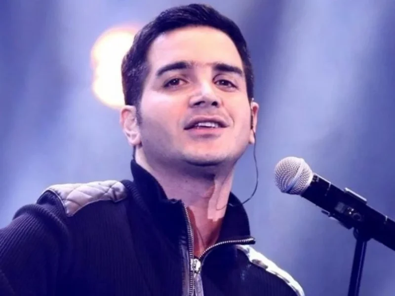 تصویر روز | شباهت «محسن یگانه» به برادرش کمیل سال 1404 شباهت «محسن یگانه» به برادرش کمیل سال 1404