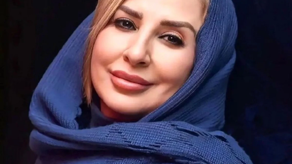 تصویر روز | رونمایی از مانتوی شیک مجلسی مرجانه گلچین، خانوم جان سریال پدر گواردیولا 1 رونمایی از مانتوی شیک مجلسی مرجانه گلچین، خانوم جان سریال پدر گواردیولا