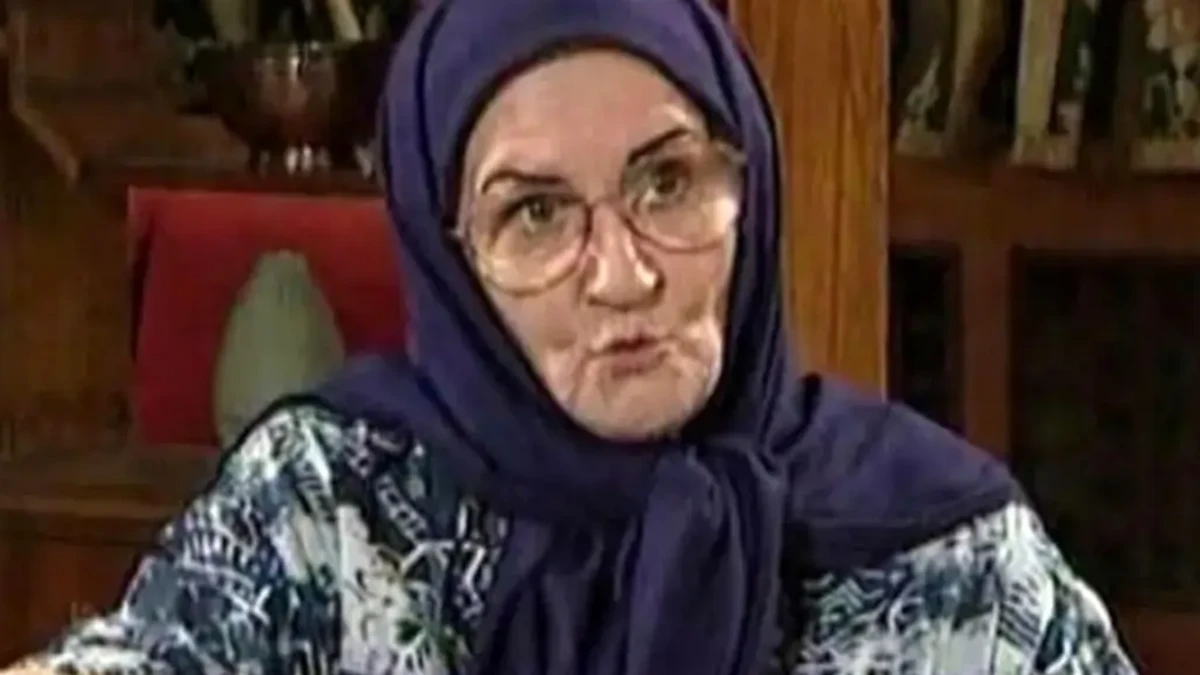 سفر به گذشته | «ملکه رنجبر» در 25 سالگی در هشتمین فیلمش؛ دهۀ 40 «ملکه رنجبر» در 25 سالگی در هشتمین فیلمش؛ دهۀ 40