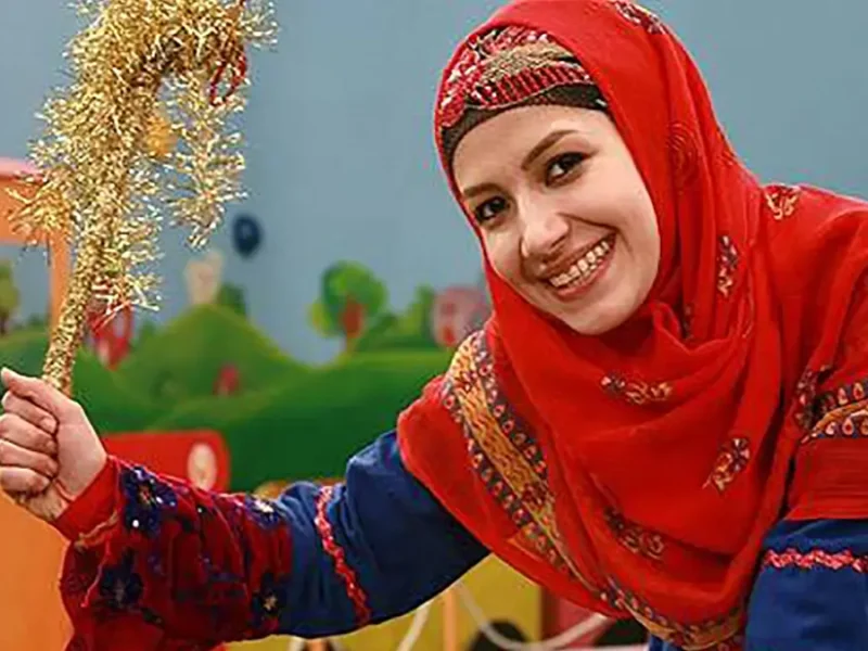 عکس جذاب از ملیکا زارعی «خاله شادونه» در استادیوم فوتبال