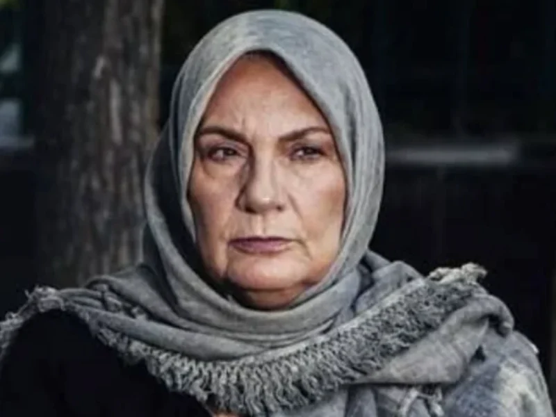 زندگی خصوصی و بیوگرافی مهتاج نجومی