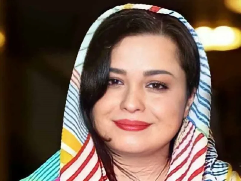 خبر روز | عکس خاطرهانگیز مهرآوه شریفینیا در کنار مادرش آزیتا حاجیان دهه 60 عکس خاطرهانگیز مهرآوه شریفینیا در کنار مادرش آزیتا حاجیان دهه 60