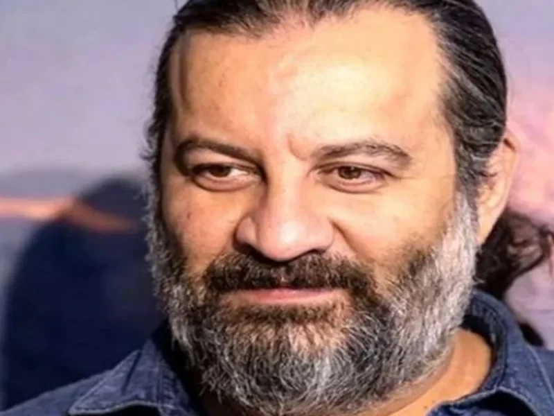 عکس نگاه متفاوت مهراب قاسم‌خانی به ممنوع‌الخروجی‌اش