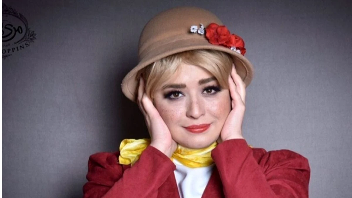 عکس یادگاری مهراوه شریفی‌نیا با علی شادمان و پوریا پورسرخ در ساحل کارون