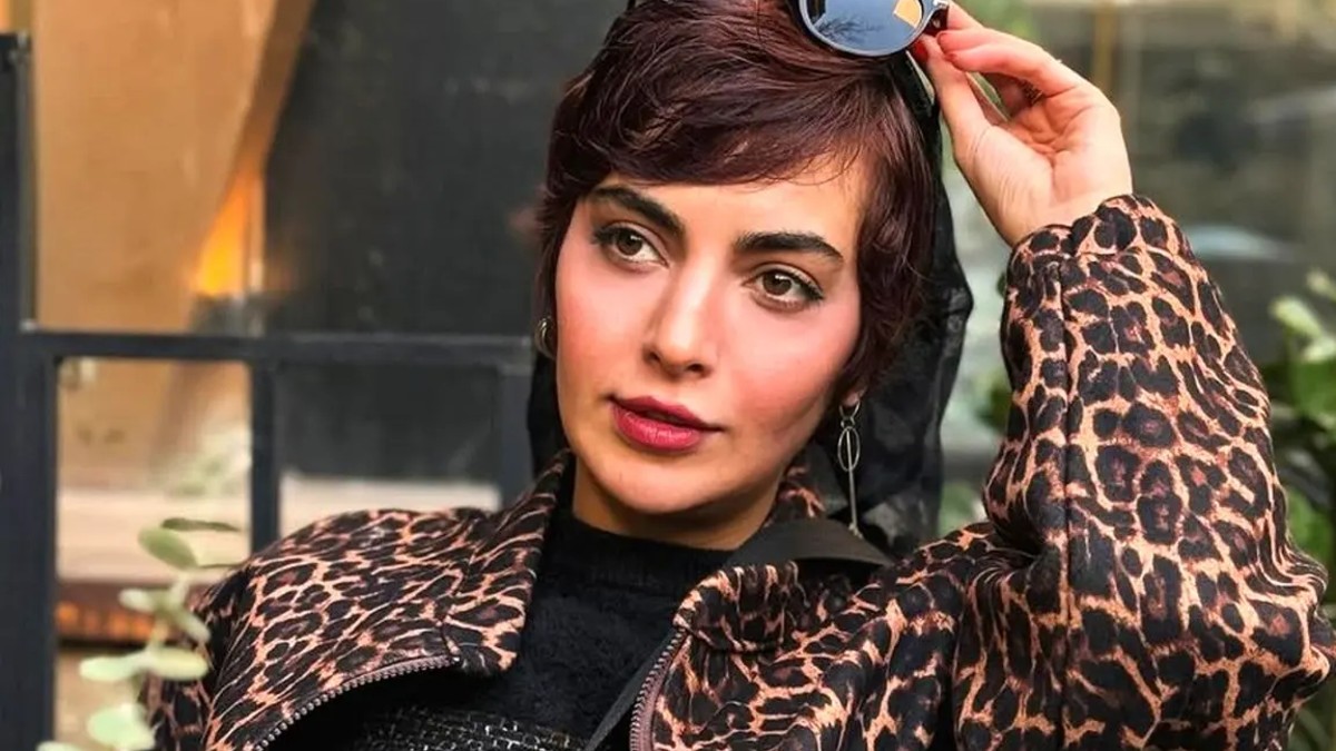 سفر در زمان | «مهشید جوادی» مرضیه در اتاق گریم سریال «بچهمهندس 4» «مهشید جوادی» مرضیه در اتاق گریم سریال «بچهمهندس 4»