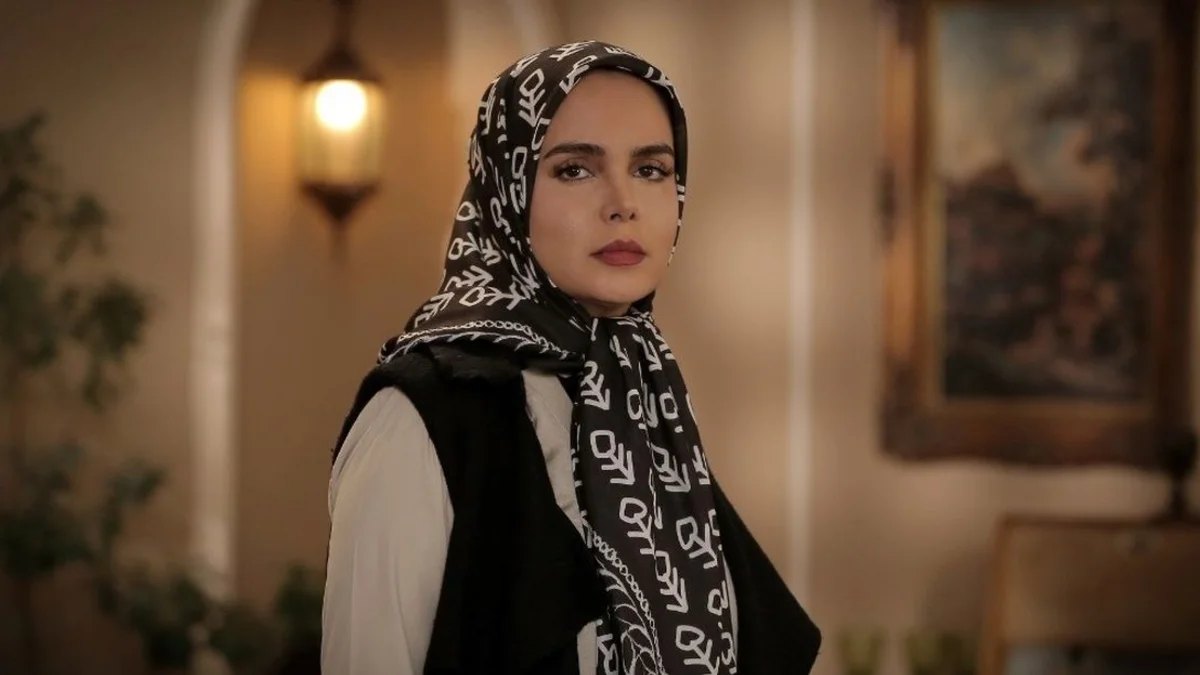 عکس جذاب مهشید جوادی با استایل بهاری