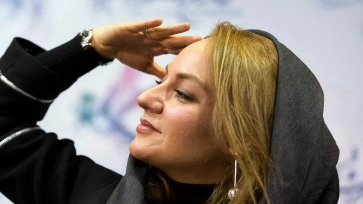 تصویر روز | عکس قدیمی از دوران مدرسه مهناز افشار در کنار همکلاسیهایش به اشتراک گذاشت! عکس قدیمی از دوران مدرسه مهناز افشار در کنار همکلاسیهایش به اشتراک گذاشت!