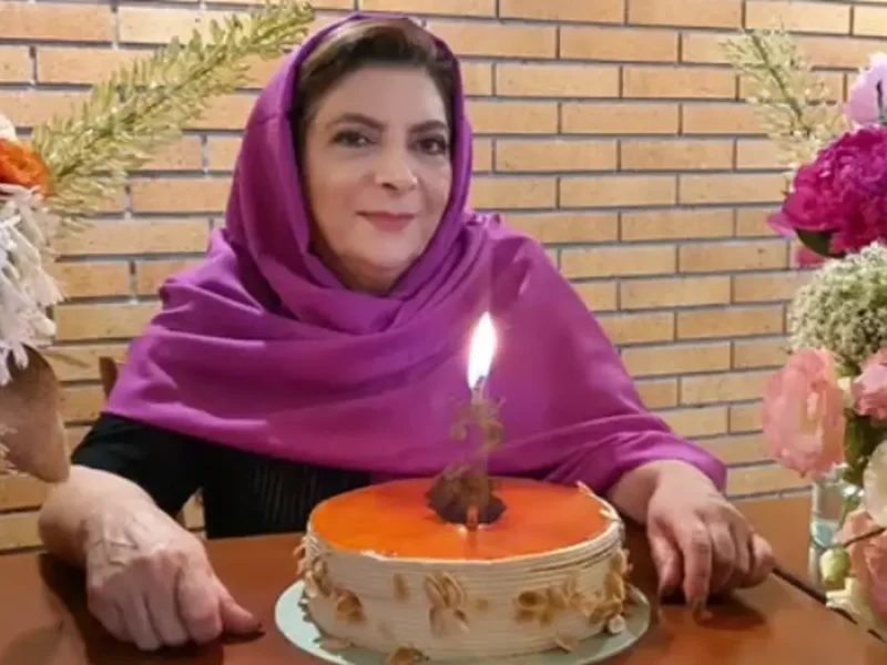 نگاه روز | تغییر چهره جدید «مهین وقاری» سریال همسران بعد 30 سال 1 تغییر چهره جدید «مهین وقاری» سریال همسران بعد 30 سال