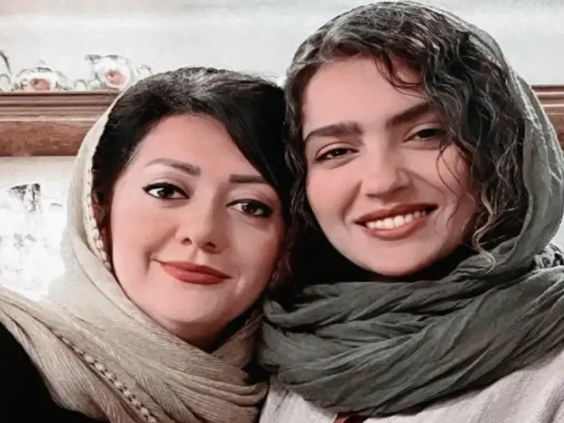 عکس دوستانه از مونا کرمی و بهار نوروزپور در دل طبیعت با همسرانشون