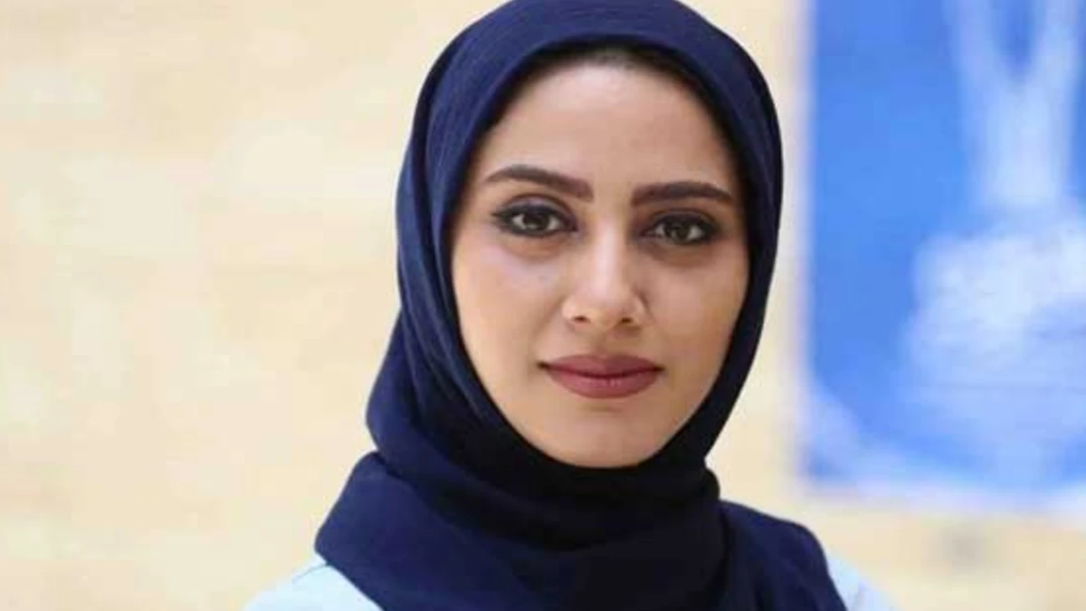 کت و شلوار دیدنی مونا فرجاد و پدرش در خارج از کشور