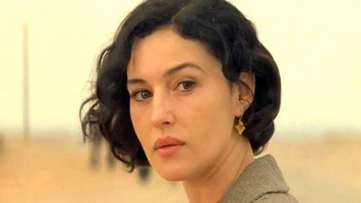 ژست صمیمی «بهروز وثوقی، مونیکا بلوچی و آرش»؛ سال 90