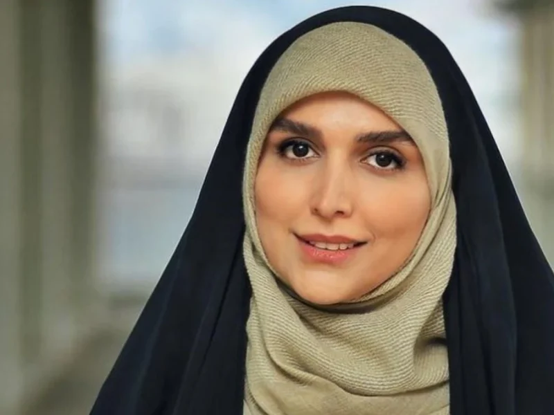 مژده لواسانی مجری خانم در پی سفر به کشور چین