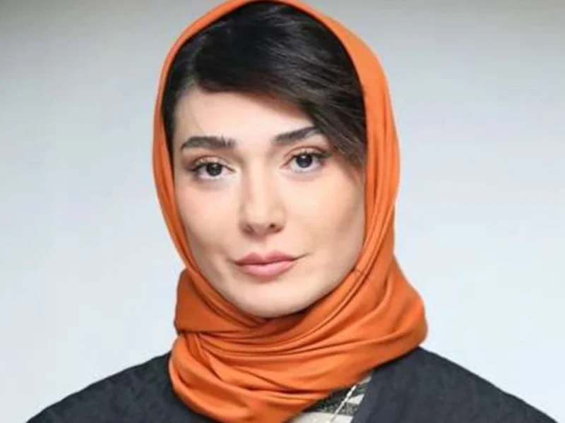 خبر روز | مینا وحید و طرح عجیب بر روی صورتش مینا وحید و طرح عجیب بر روی صورتش
