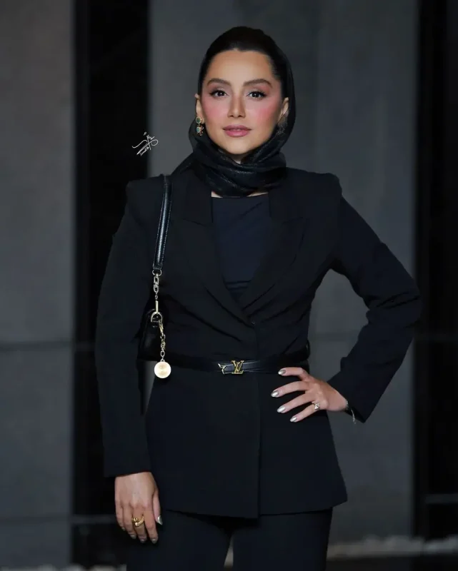 نازنینبیاتیدرلاکپشت 1