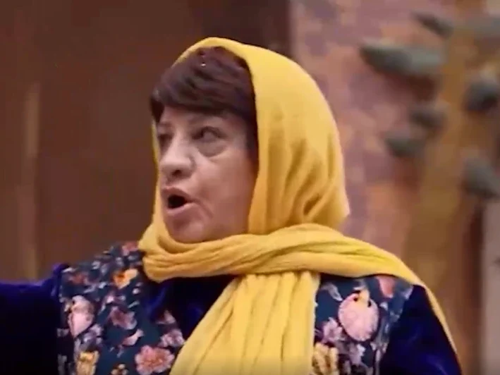 خبر روز | اجرای آهنگ گوگوش توسط محمود شهریاری در عروسی نعیمه نظامدوست 3 ناهید 3 edited