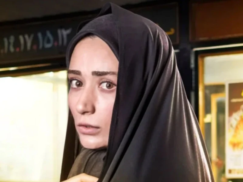 خبر روز | عکسو بیوگرافی ناهید استواری با سیگاری به لب عکسو بیوگرافی ناهید استواری با سیگاری به لب