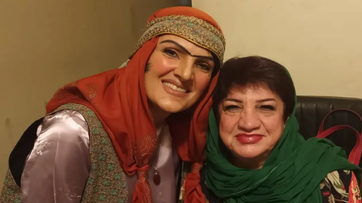 خبر روز | دعوای جنجالی «ناهید مسلمی و غلامرضا نیکخواه» در کنار دخترانشون دعوای جنجالی «ناهید مسلمی و غلامرضا نیکخواه» در کنار دخترانشون