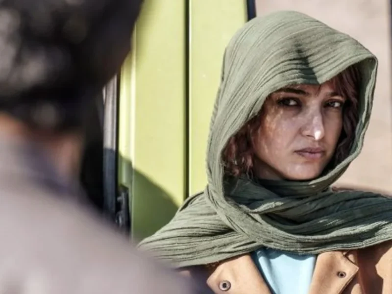 بازیگر سریال علت مرگ نامعلوم با ژست بانمکش سوژه عکاسان شد!