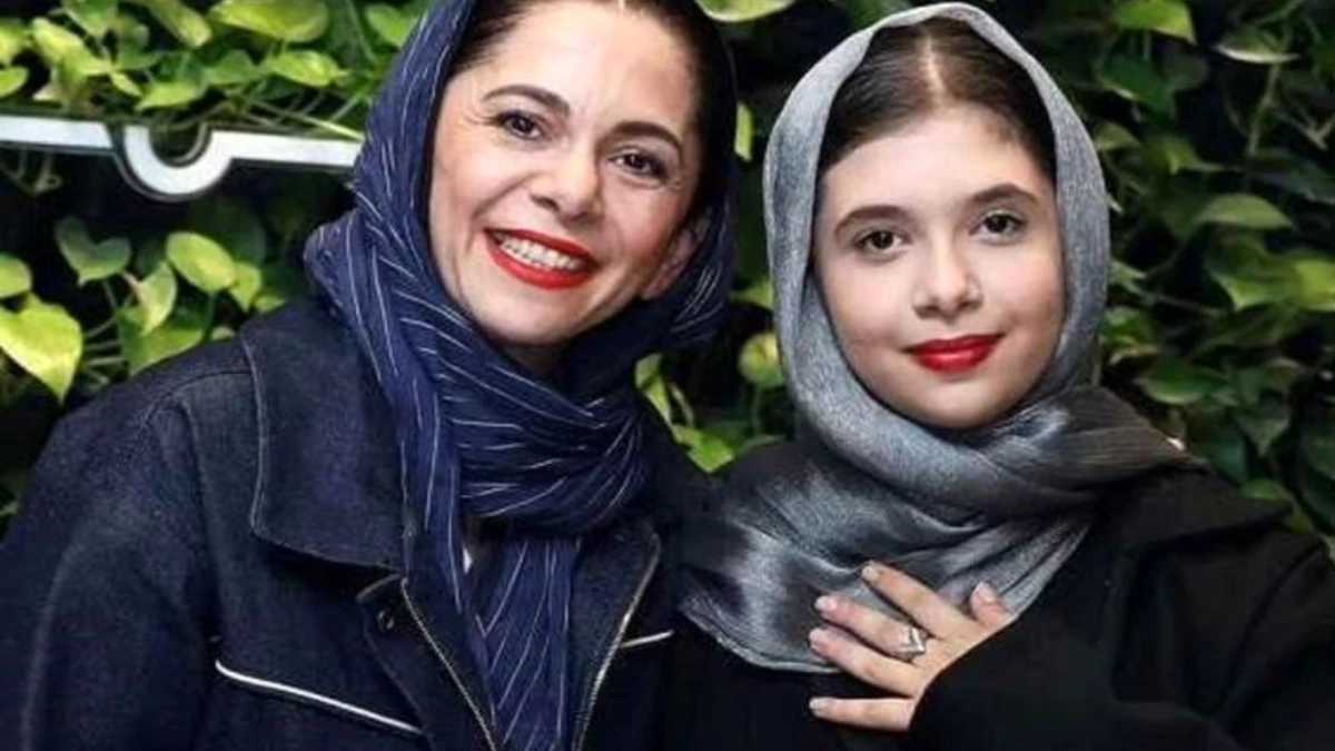 عکسی جذاب از نفس بازغی مادر و دختر مشهور سینمای ایران در یک قاب