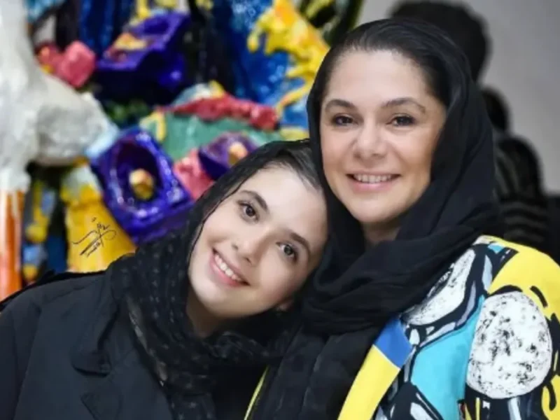 تصاویر استایل مادر دختری نفس بازغی و مستانه مهاجر در کنسرت سهراب پاکزاد