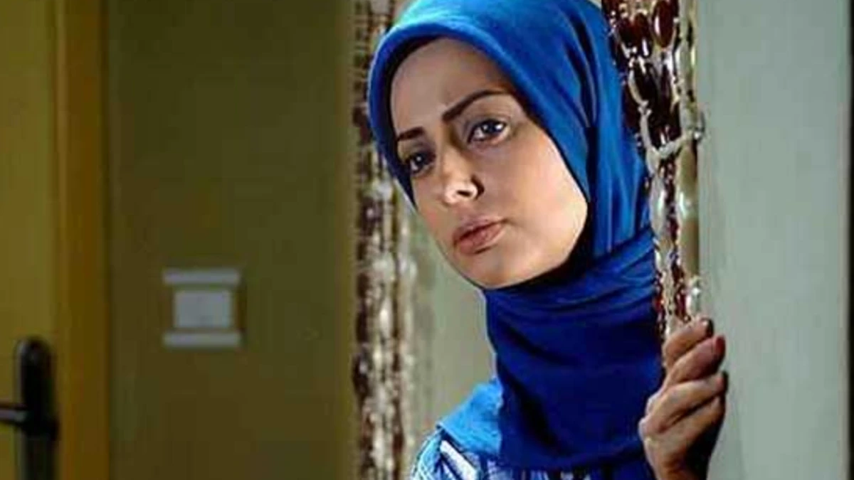 عکس استایل و چهره نفیسه روشن در کنسرت رضا صادقی جلب توجه کرد عکس استایل و چهره نفیسه روشن در کنسرت رضا صادقی جلب توجه کرد