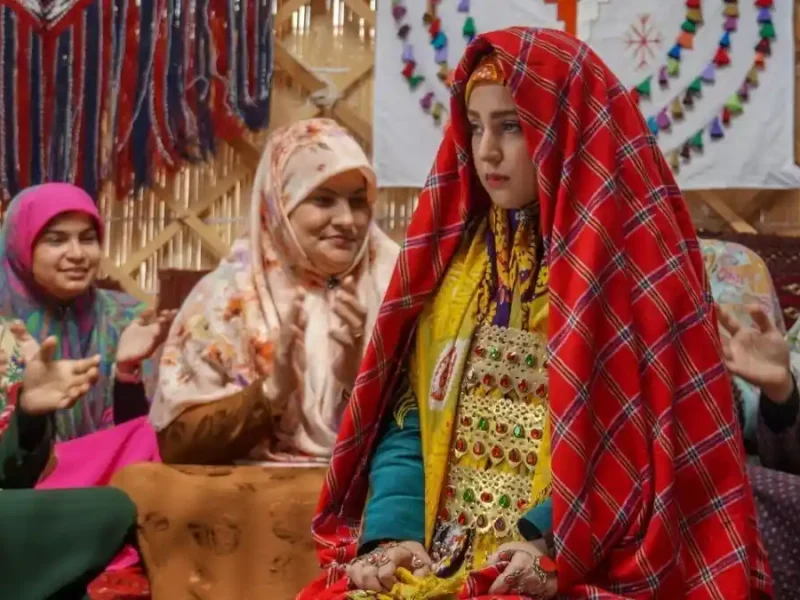 سکانس روز | زمان پخش و تکرار سریال بازی نقاب ها از شبکه آی فیلم زمان پخش و تکرار سریال بازی نقاب ها از شبکه آی فیلم