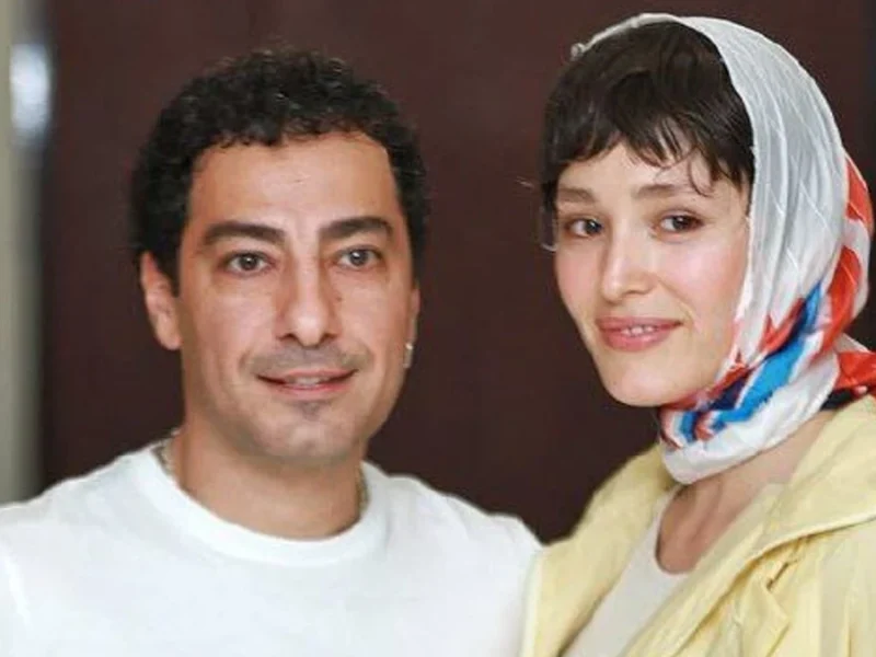 تصویر روز | سلفی عجیب نوید محمدزاده در دستشویی سلفی عجیب نوید محمدزاده در دستشویی