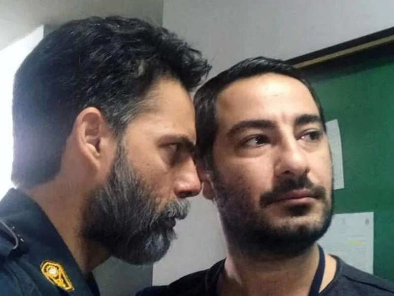 خبر روز | دیدار نوید محمدزاده و پیمان معادی در پشت صحنه نمایش «سی صد» در آمریکا