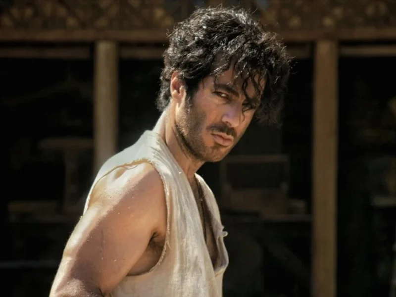 نوید پورفرج در نقش «رحیم نجار» از بازی‌نکردن در بعضی کارها خوشحالم