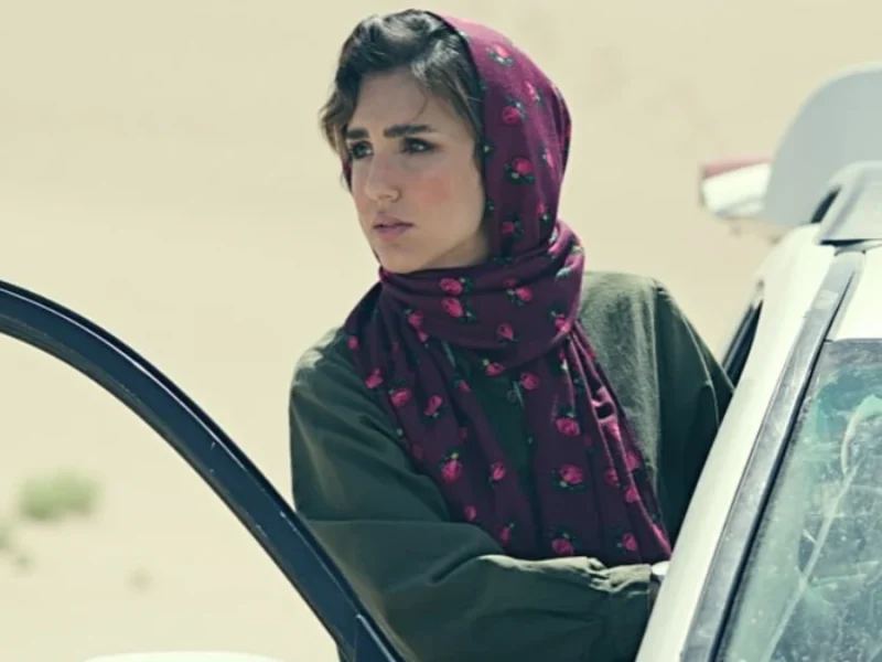 عکس دیده نشده «نگار نیکدل» بازیگر زخم کاری در پشت صحنه اتاق گریم