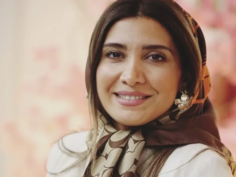 برف بازی نیکی مظفری | برف چیست ؟ اندکی سردی و کودکی