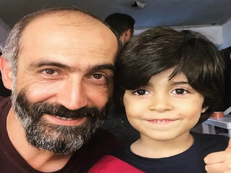 خبر روز | عکس از قاب تازه هادی حجازیفر و رایان سرلک در بازی فوتسال هنرمندان عکس از قاب تازه هادی حجازیفر و رایان سرلک در بازی فوتسال هنرمندان