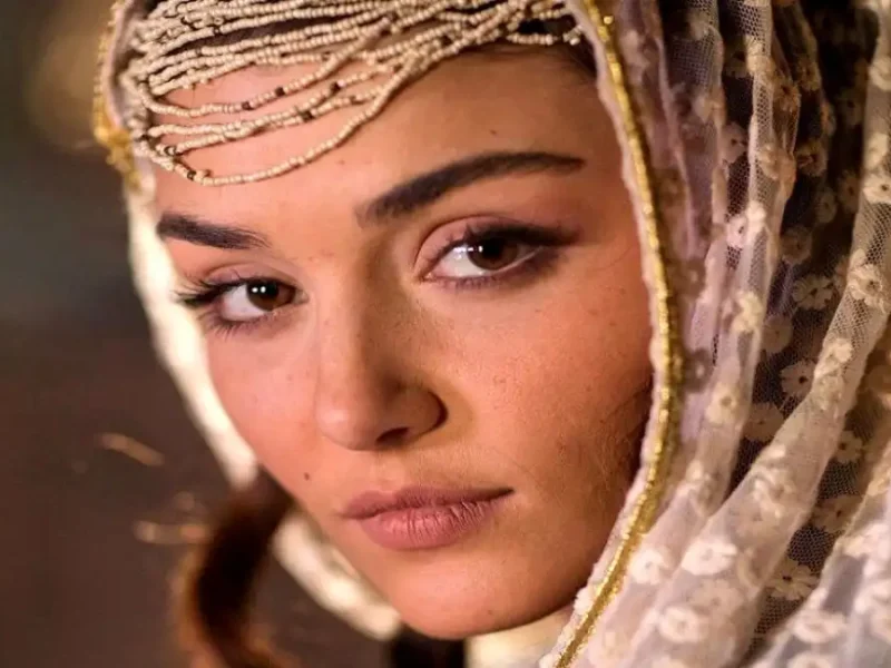 خبر روز | تیپ و ژست خاص«هانده ارچل» بازیگر فیلم مست عشق در یک کلیسا تیپ و ژست خاص«هانده ارچل» بازیگر فیلم مست عشق در یک کلیسا